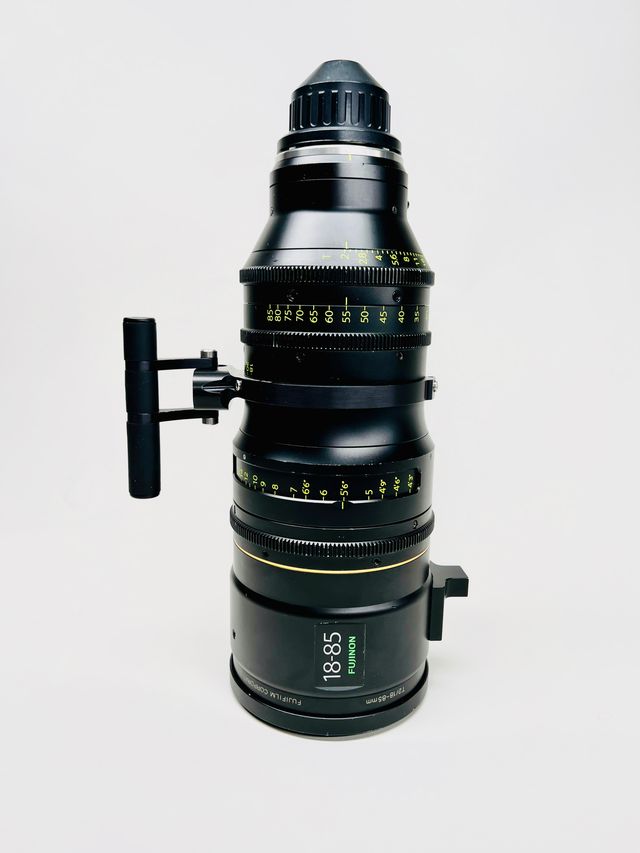 Fujinon Premiere zoom 18-85mm T.2 (HK4.7X18). recently Ducos evaluated
